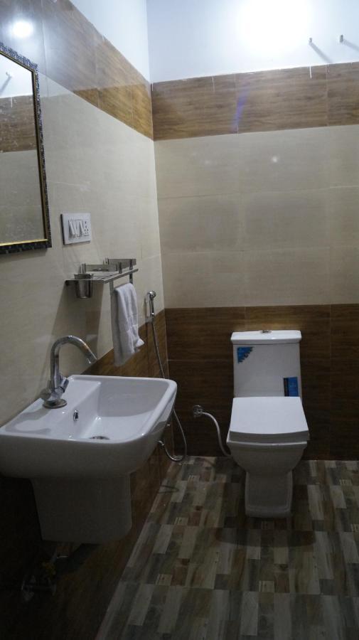 K & K Hotel Jabalpur Luaran gambar