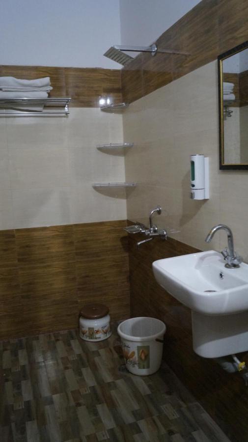 K & K Hotel Jabalpur Luaran gambar