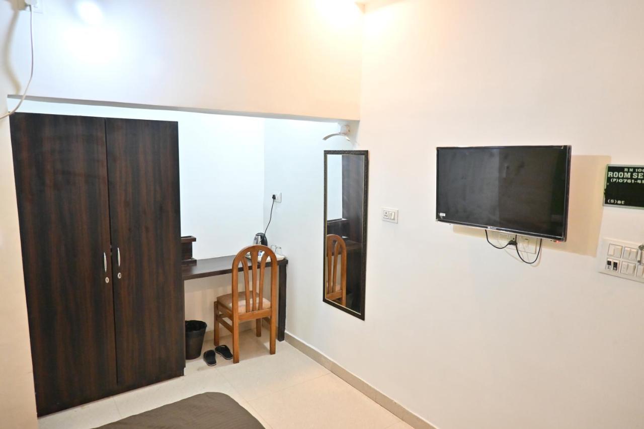 K & K Hotel Jabalpur Luaran gambar