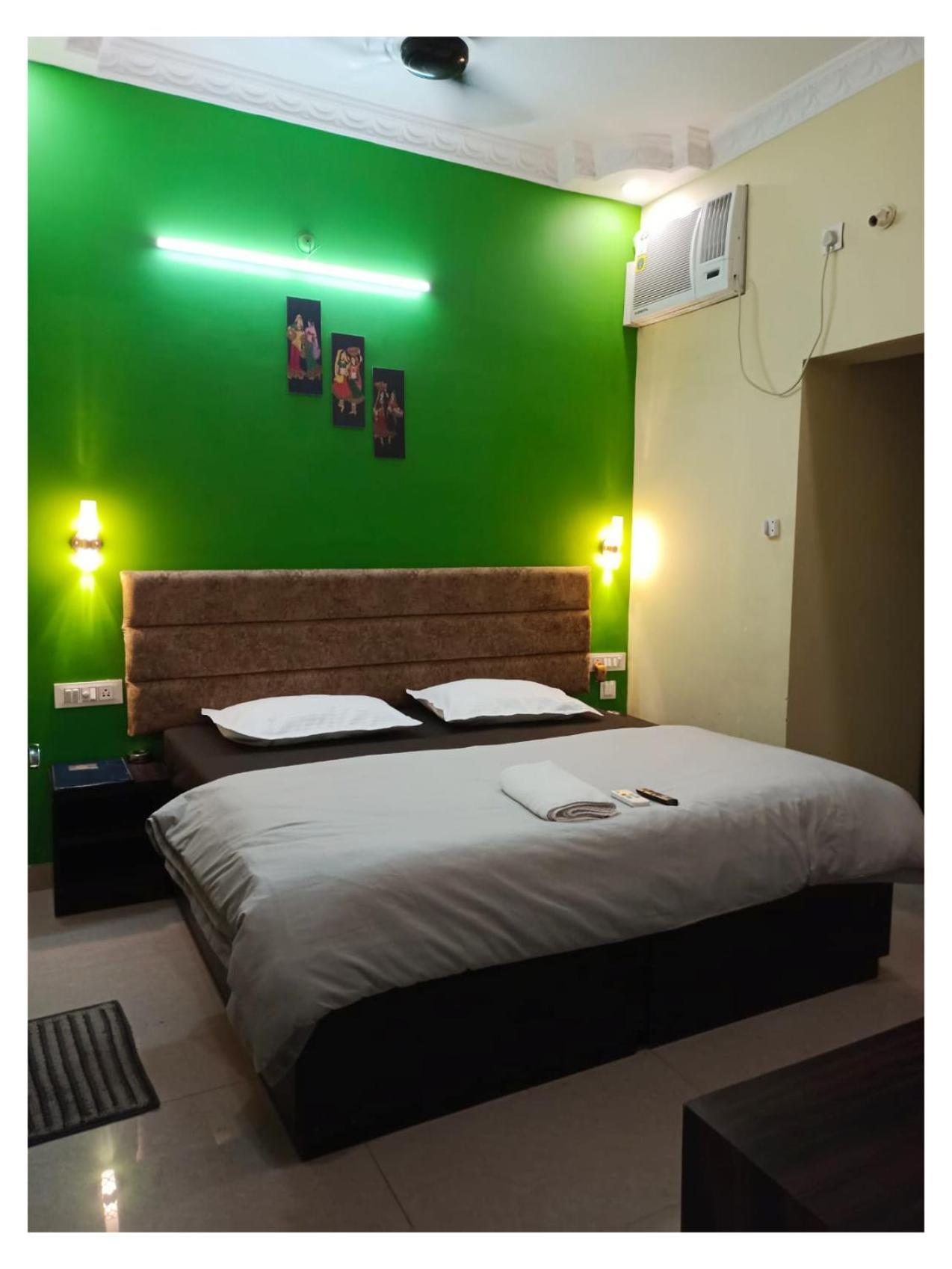 K & K Hotel Jabalpur Luaran gambar