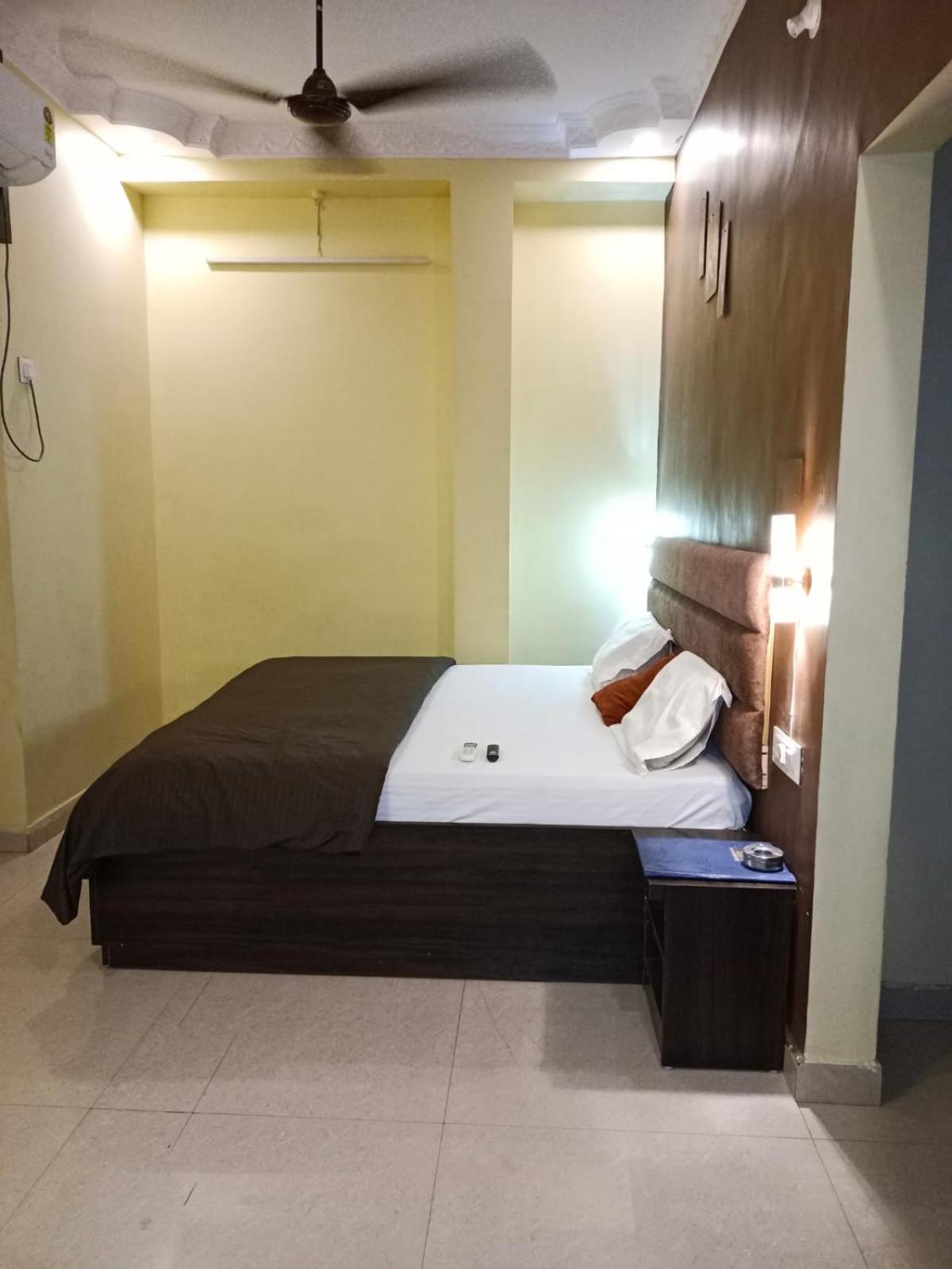 K & K Hotel Jabalpur Luaran gambar