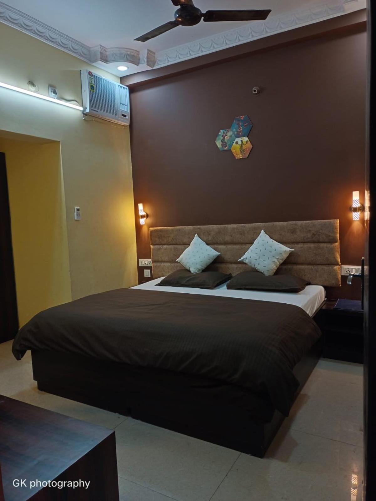 K & K Hotel Jabalpur Luaran gambar